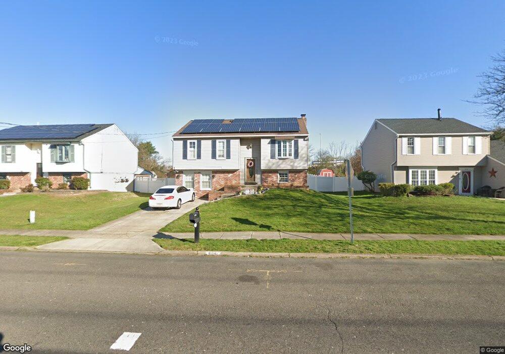 8041 Wyndam Rd, Pennsauken, NJ 08109 - photo 1