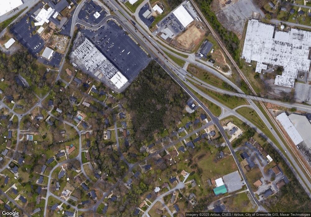 215 Beaucrest Place, Mauldin, SC 29662 - photo 1