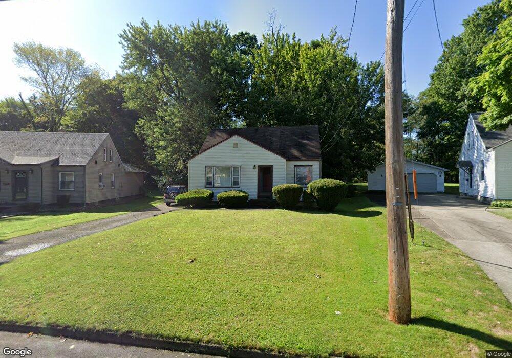 172 Iroquois St, Struthers, OH 44471 - photo 1