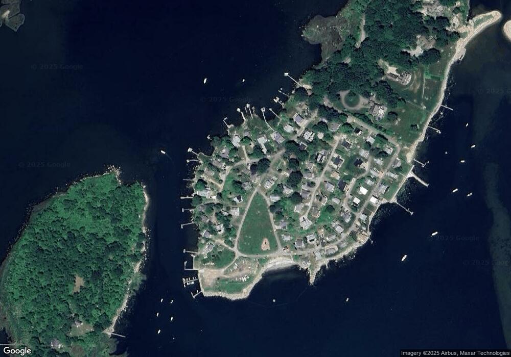 124 Latimer Point Rd, Stonington, CT 06378 - photo 1