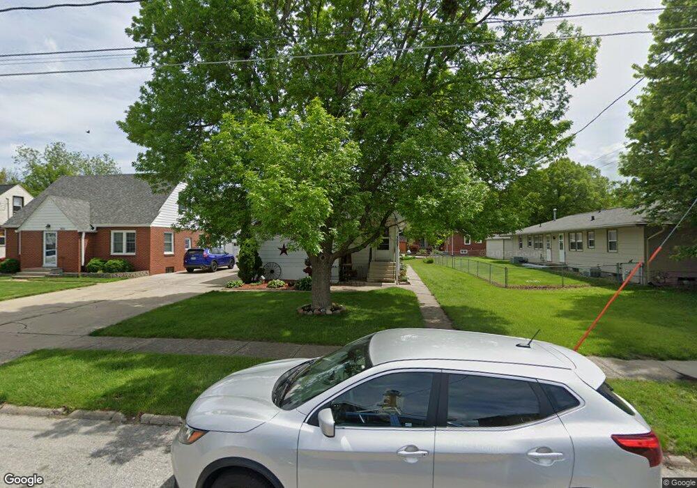 3007 48th St, Des Moines, IA 50310 - photo 1