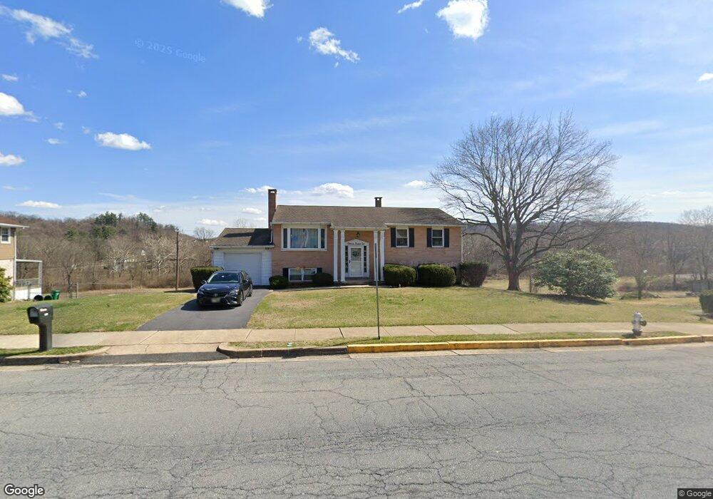 1536 Commonwealth Blvd, Reading, PA 19607 - photo 1