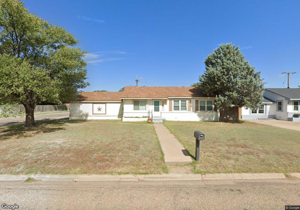 1101 Shamrock Dr, Dumas, TX 79029 - photo 1