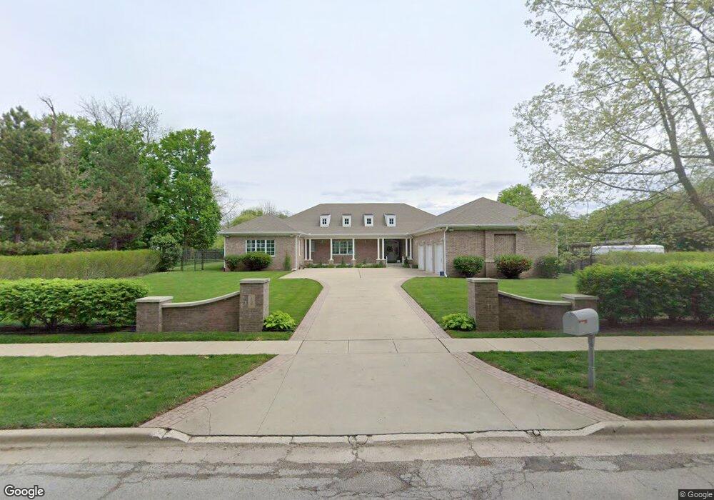 606 N Union St, Lincoln, IL 62656 - photo 1