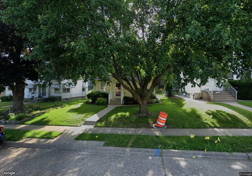 2123 N Myrtle St, Davenport, IL 52804 - photo 1