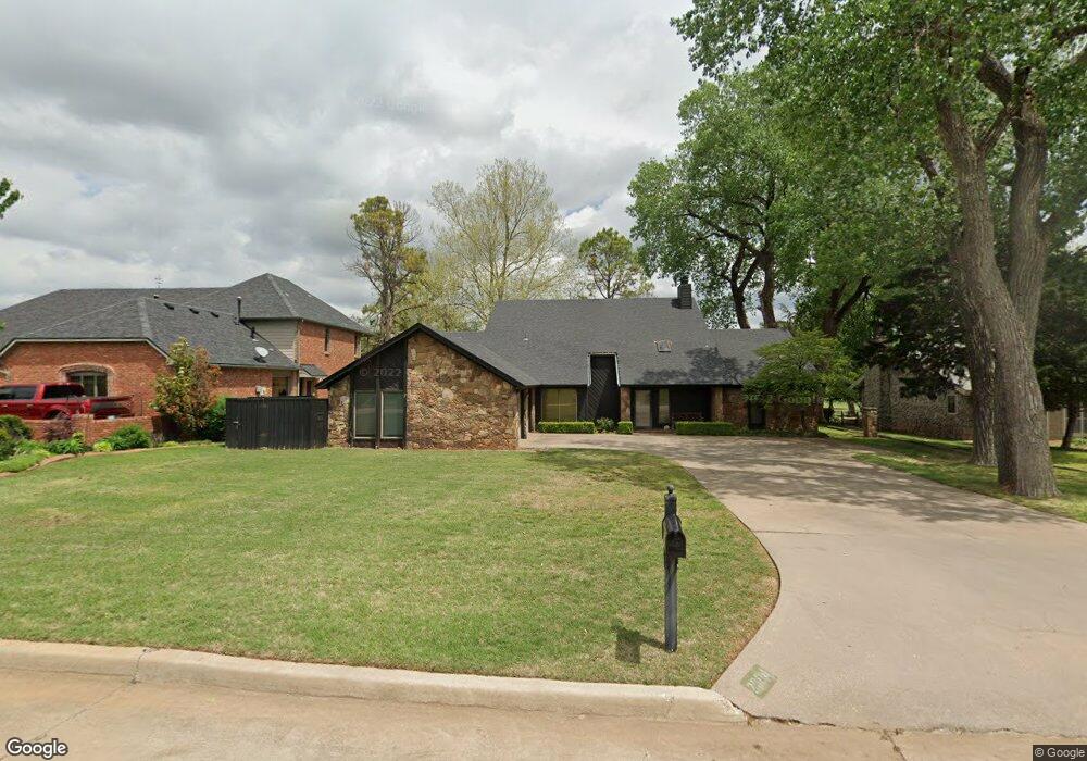 2304 Fairway Dr, Duncan, OK 73533 - photo 1
