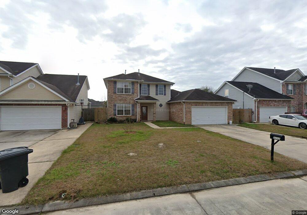 2112 Wellington Ln, Slidell, LA 70461 - photo 1