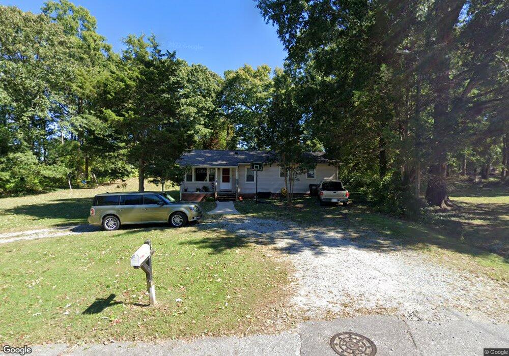 826 Graylyn Dr, High Point, NC 27263 - photo 1