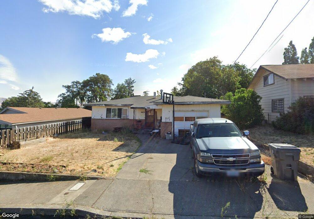 1114 Roberts St, the Dalles, OR 97058 - photo 1