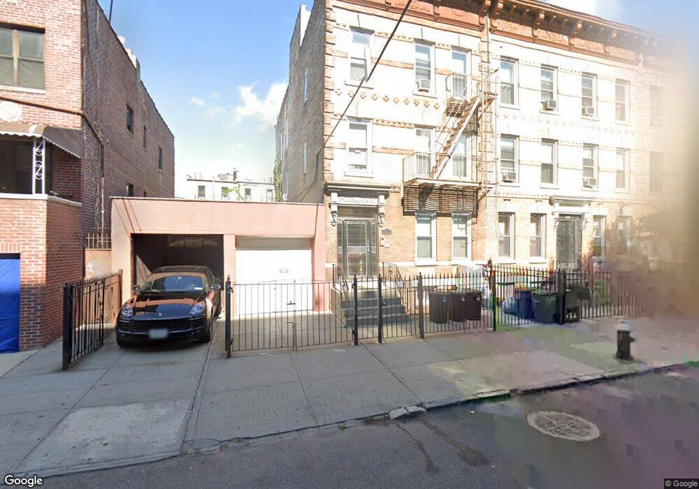 3042 42nd St, Long Island City, NY 11103 - photo 1