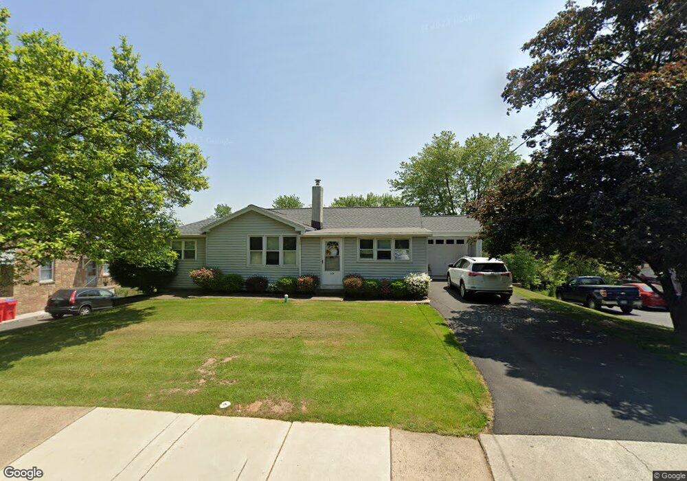 1124 Grosstown Rd, Pottstown, PA 19464 - photo 1