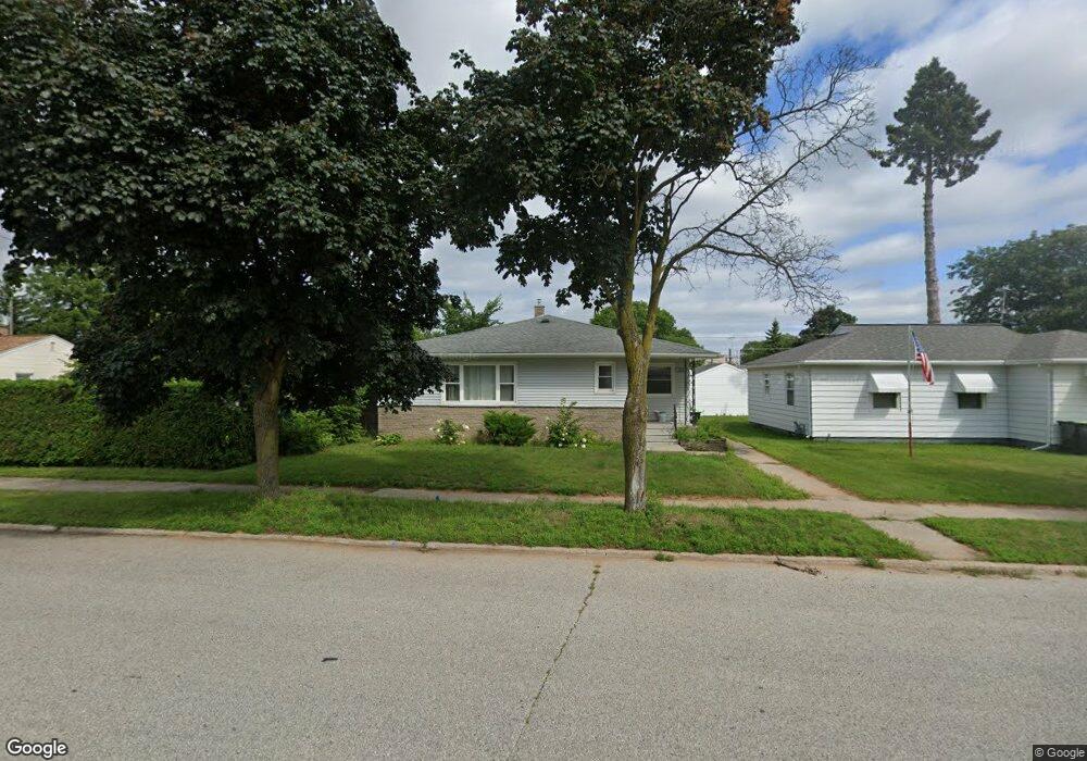 1808 18th St, Menominee, MI 49858 - photo 1