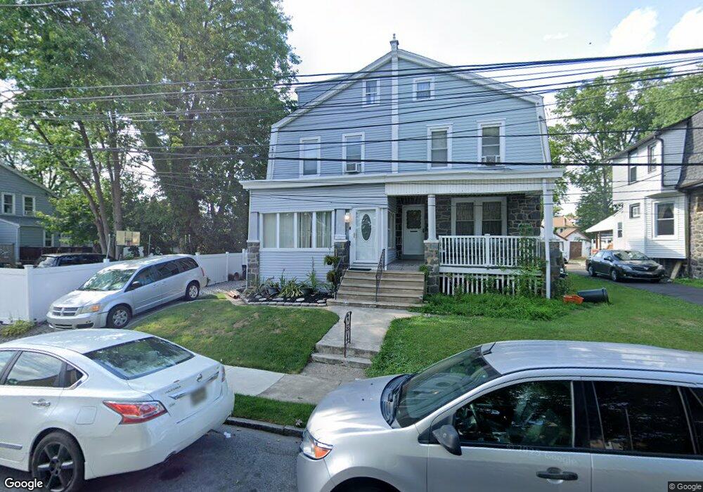 727 Ash Ave, Darby, PA 19023 - photo 1