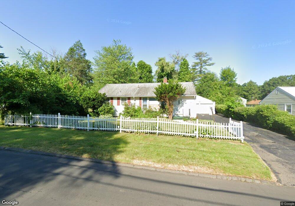 53 Packard St, Bloomfield, CT 06002 - photo 1