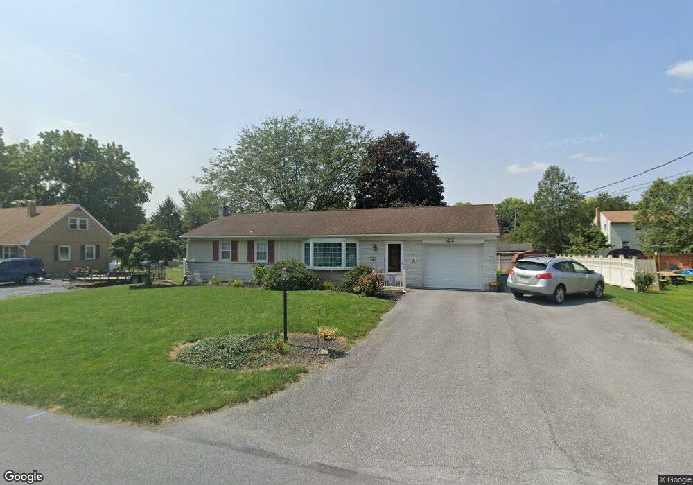 56 Amanda Ave, Leola, PA 17540 - photo 1