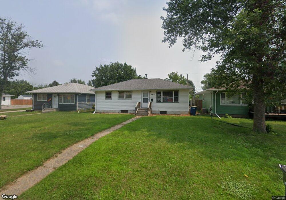 1318 5th Ave NE, Jamestown, ND 58401 - photo 1