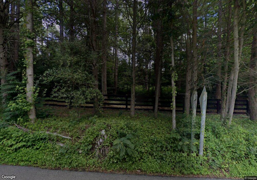 675 Bloomfield Rd, Charlottesville, VA 22903 - photo 1