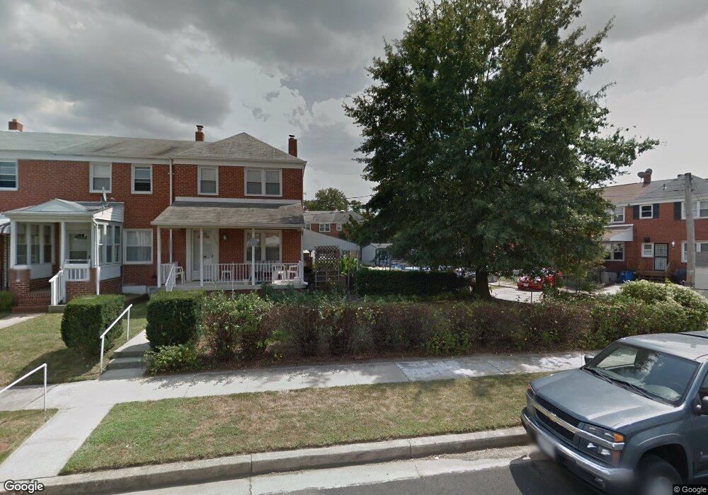 2105 Graythorn Rd, Middle River, MD 21220 - photo 1