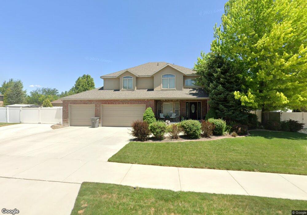 10743 Logan Canyon Rd, South Jordan, UT 84095 - photo 1