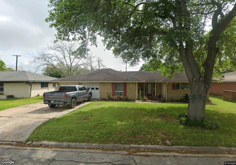 1611 Edna Ave, Bay City, TX 77414 - photo 1