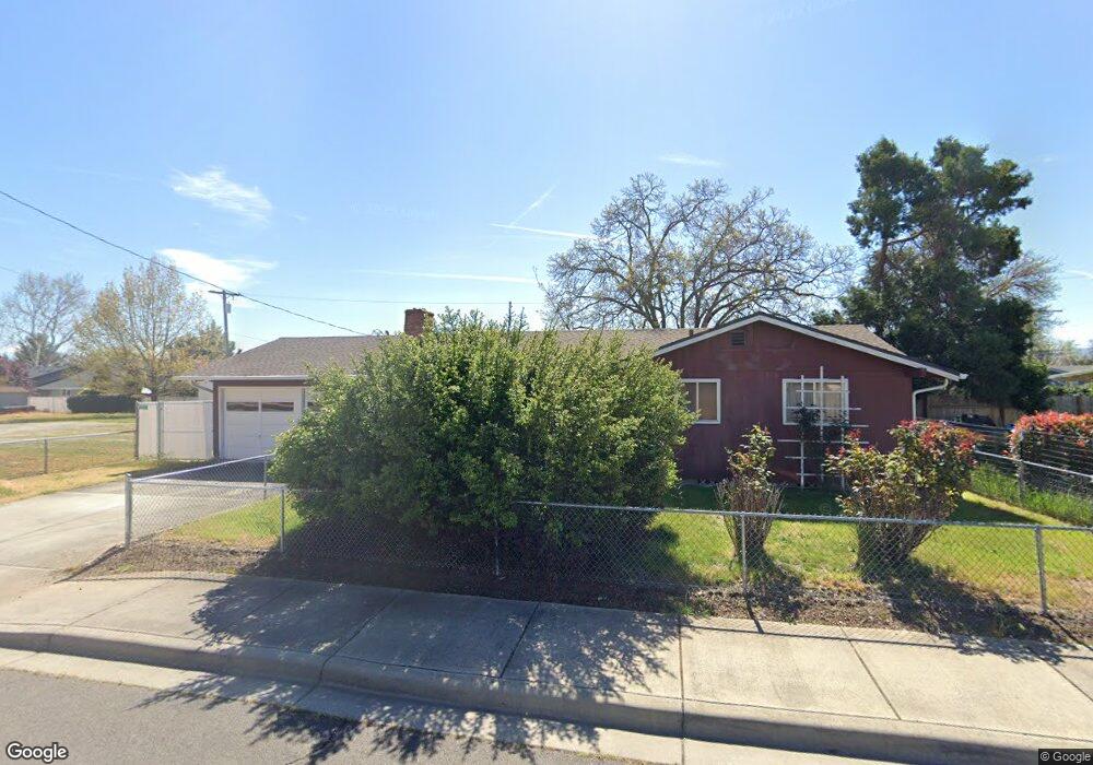 1000 Hazel St, Central Point, OR 97502 - photo 1