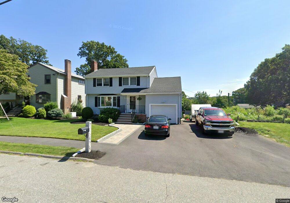 14 Whispering Hill Rd, Woburn, MA 01801 - photo 1