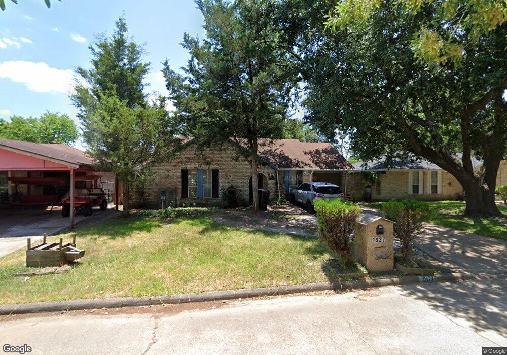 1927 Mosher Ln, Houston, TX 77088 - photo 1