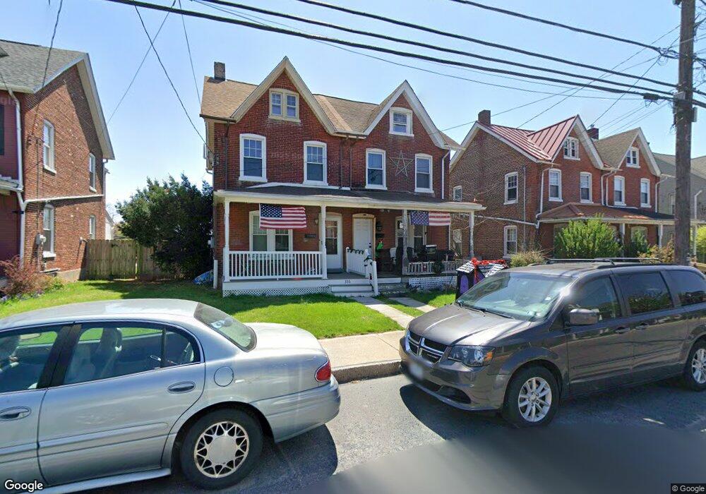 334 E Jackson St, New Holland, PA 17557 - photo 1