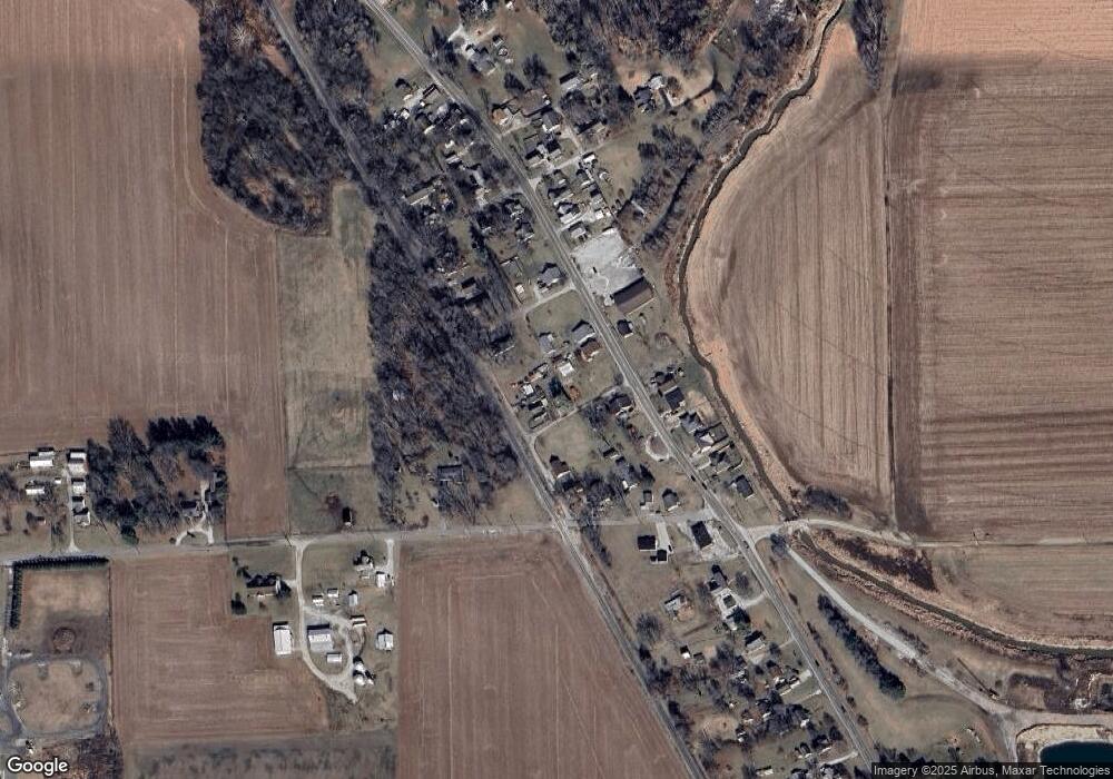 1044 E Frank St, Columbus, IN 47201 - photo 1