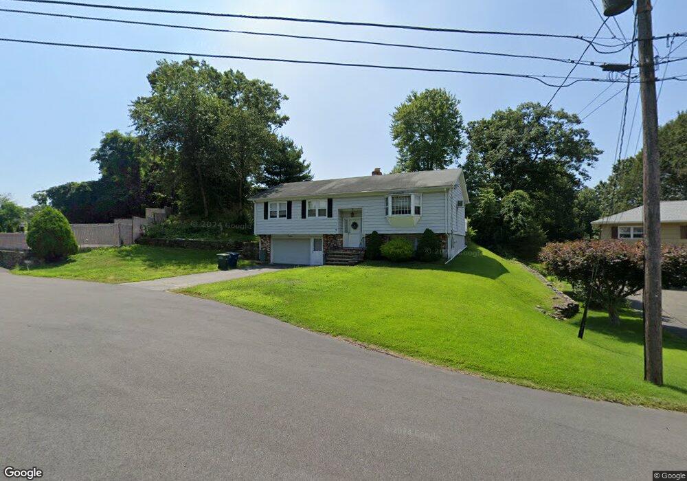 94 Trojan Dr, Bridgeport, CT 06610 - photo 1