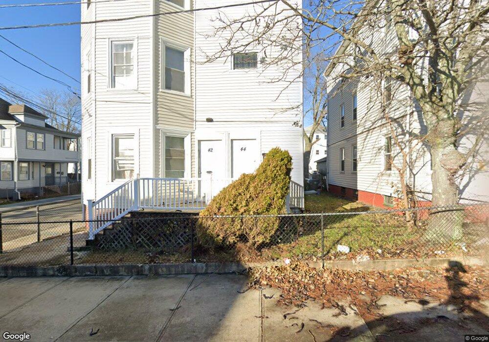 44 Malbone St, Providence, RI 02908 - photo 1