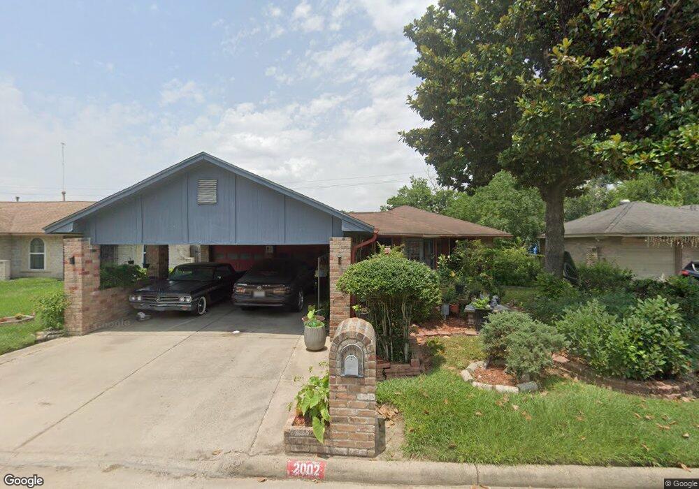 2002 Rainy River Dr, Houston, TX 77088 - photo 1
