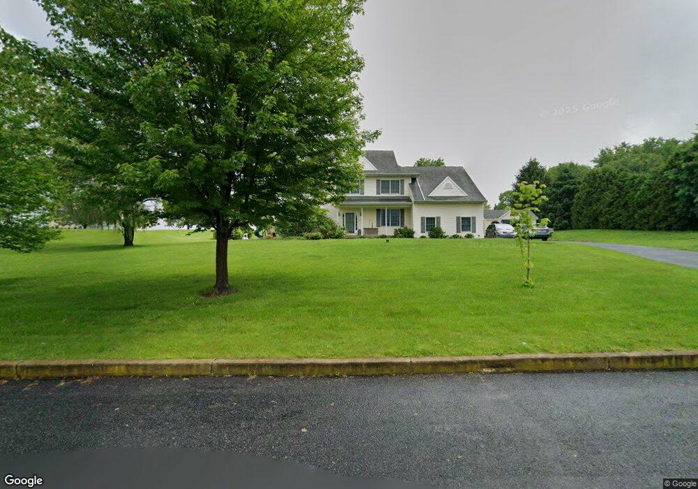 112 Crestview Dr, Barto, PA 19504 - photo 1