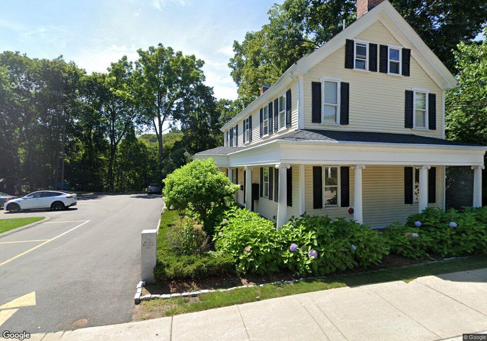 132 Pleasant St unit 2, Woburn, MA 01801 - photo 1