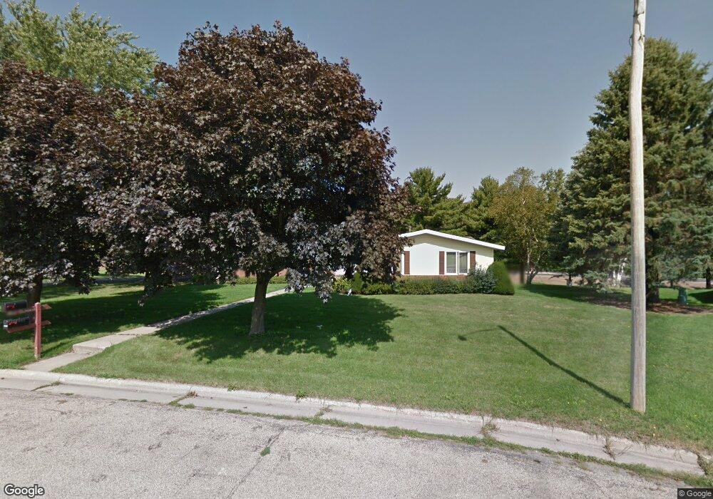 809 N Sprague St, Caledonia, MN 55921 - photo 1