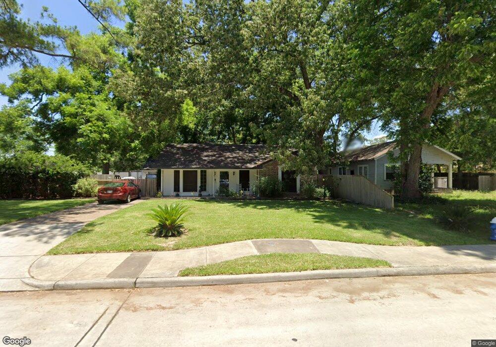 2702 Carmel St, Houston, TX 77091 - photo 1