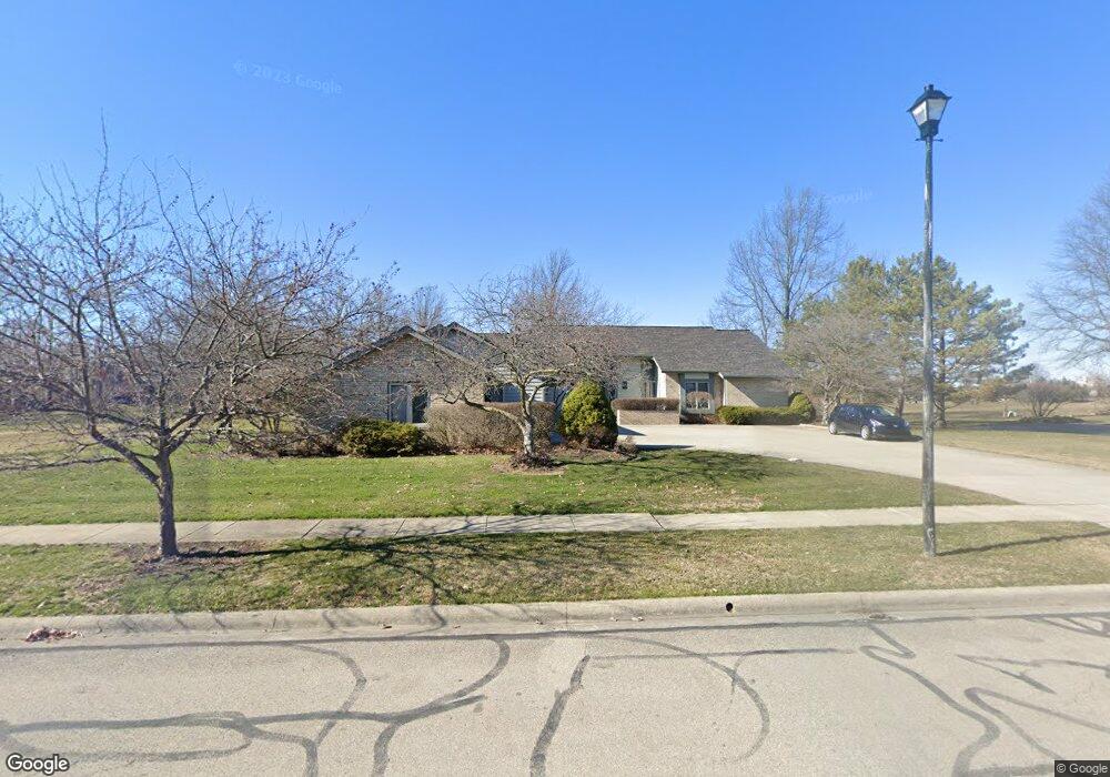 484 Timberview Dr, Marysville, OH 43040 - photo 1