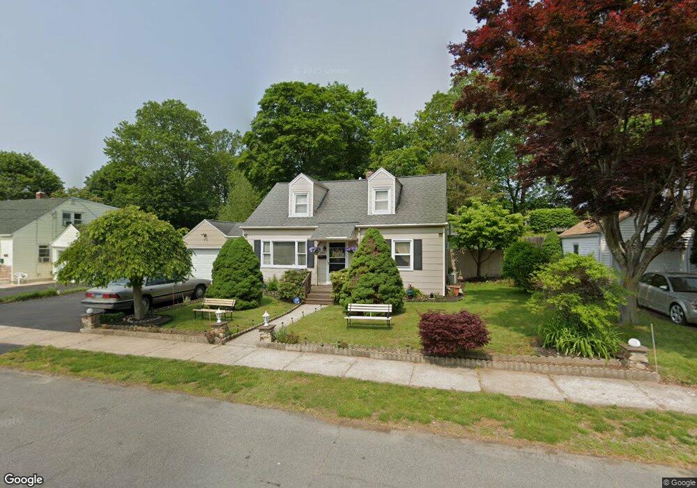 289 Roger Williams Rd, Bridgeport, CT 06610 - photo 1