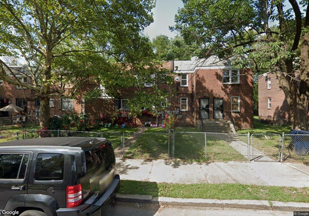 570 Pfeiffer St, Camden, NJ 08105 - photo 1