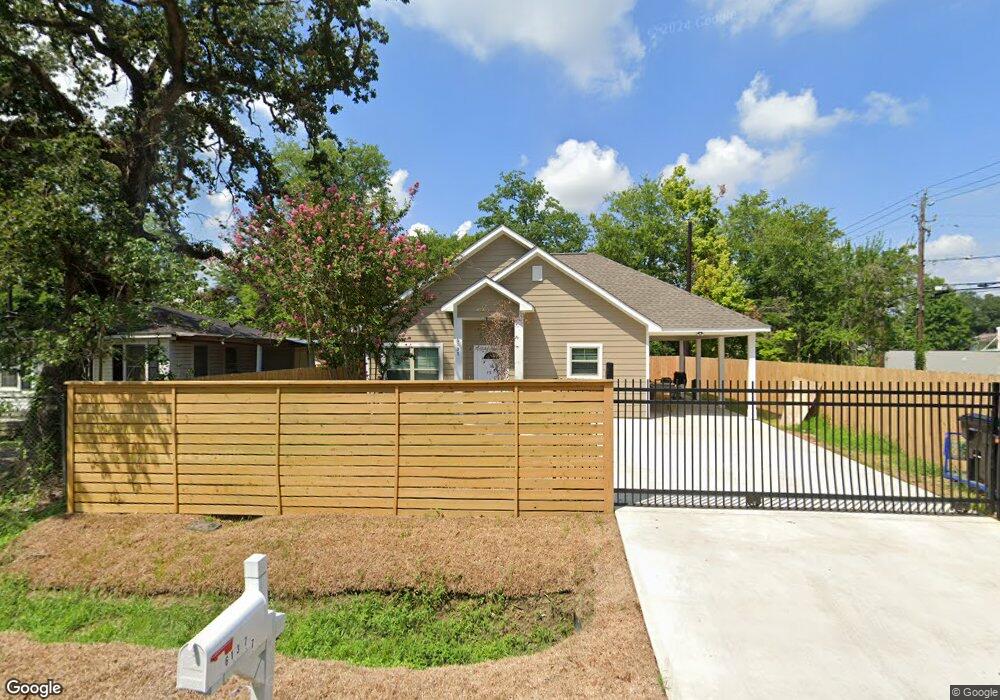 6137 Rollins St, Houston, TX 77091 - photo 1