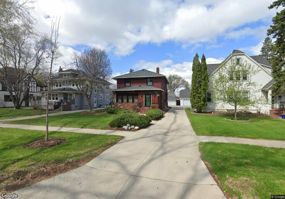 1337 9th St S, Fargo, ND 58103 - photo 1