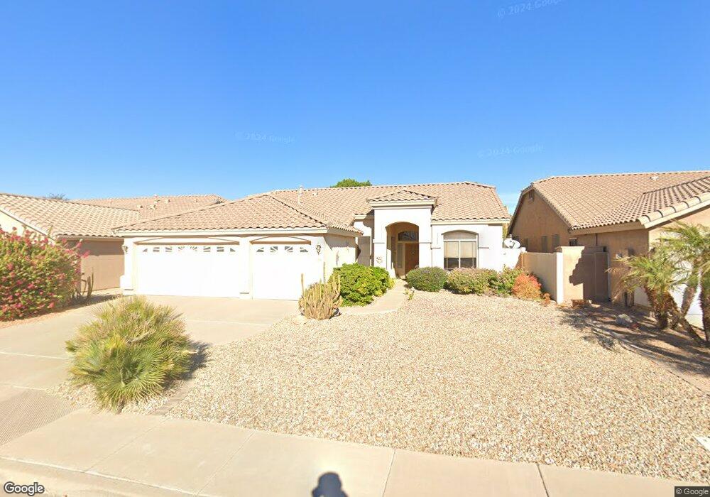 2346 E Robin Ln, Gilbert, AZ 85296 - photo 1