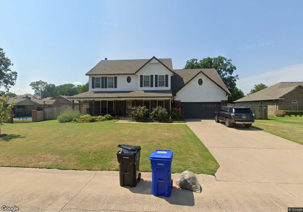 8616 S Forest Rd, Broken Arrow, OK 74011 - photo 1