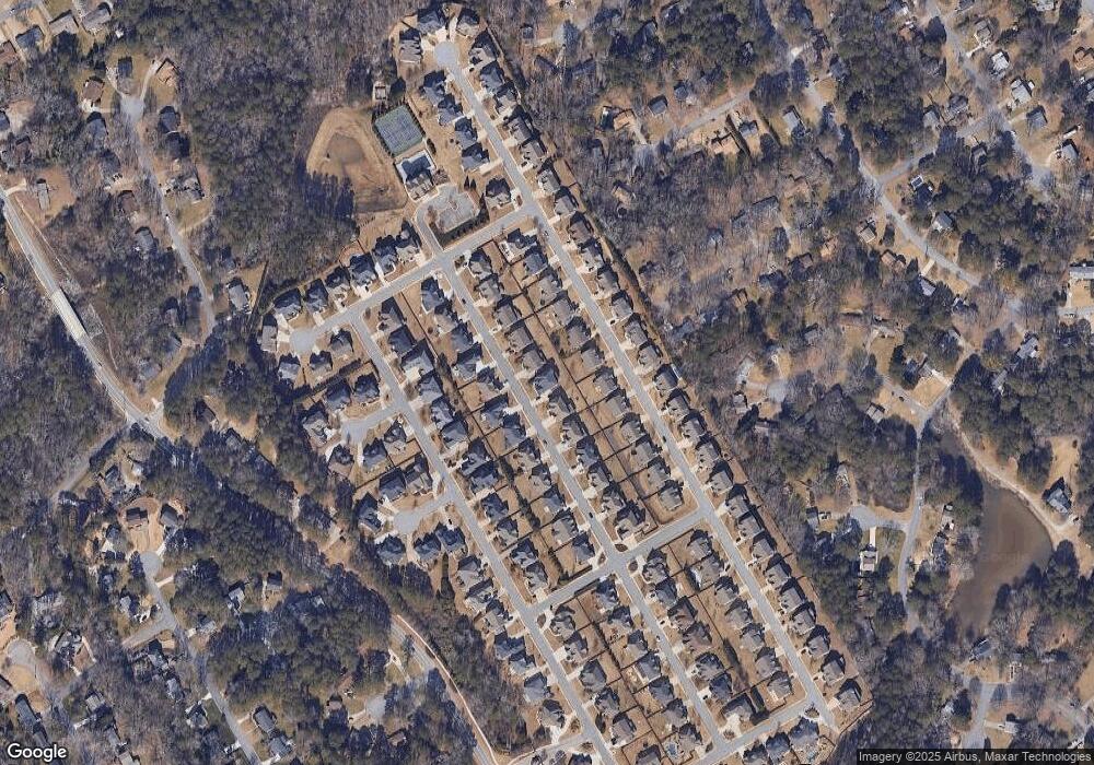 1050 Pearl Mist Dr, Lilburn, GA 30047 - photo 1