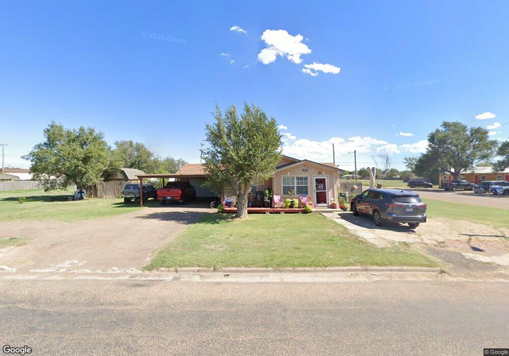 723 Binkley Ave, Dumas, TX 79029 - photo 1