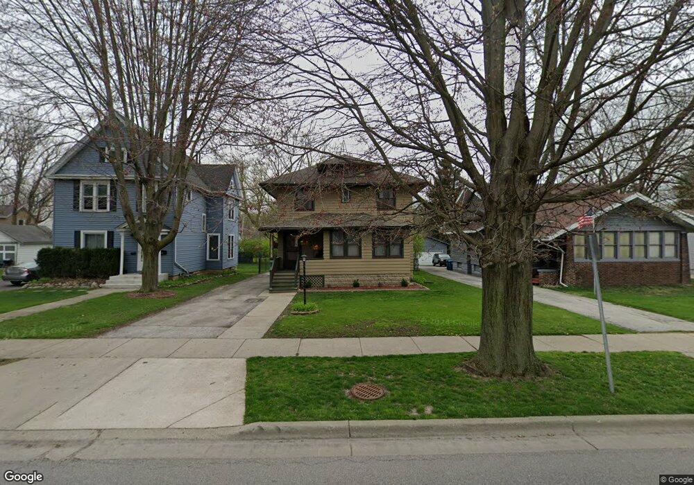 814 W Galena Blvd, Aurora, IL 60506 - photo 1