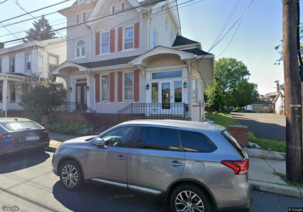 214 E Broad St, Quakertown, PA 18951 - photo 1