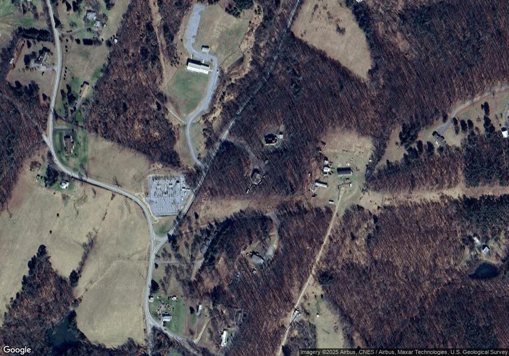 407 Fearnow Rd, Berkeley Springs, WV 25411 - photo 1