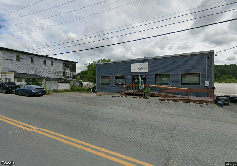 166 Railroad St, Saint Johnsbury, VT 05819 - photo 1