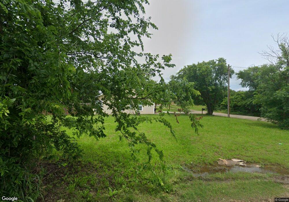 417 Peacock St, Cleburne, TX 76031 - photo 1